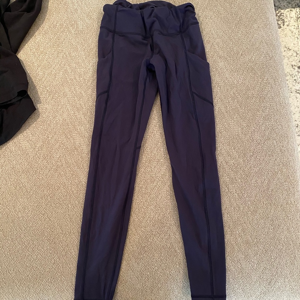 LULULEMON LEGGINGS SIZE 6
